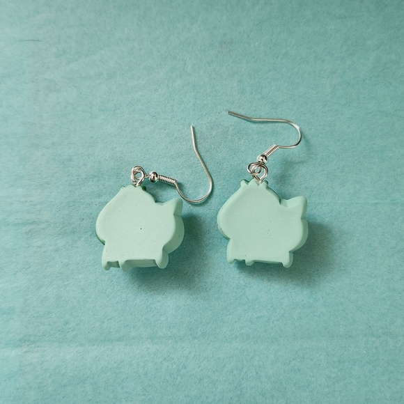 🔮3/$15 Bulbasaur Resin Earrings - Picture 3 of 4
